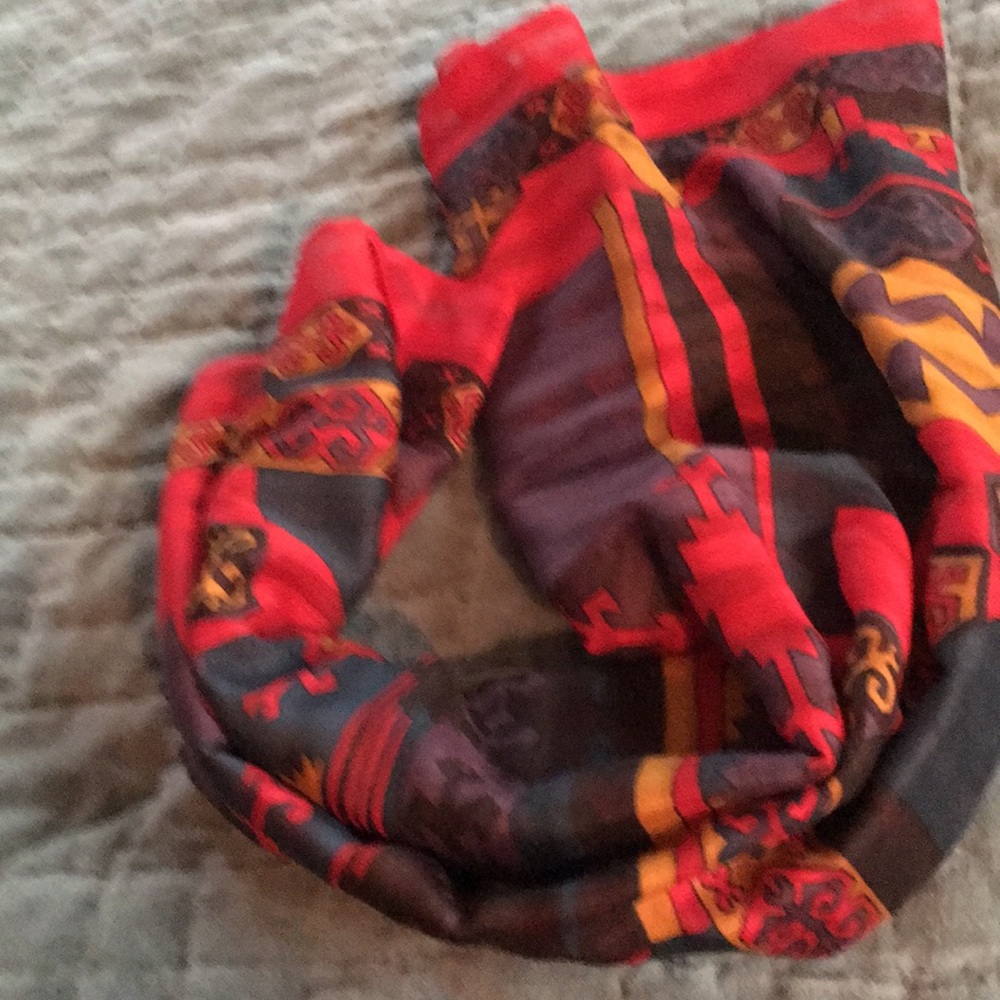 Scarf - Picture 3 of 4